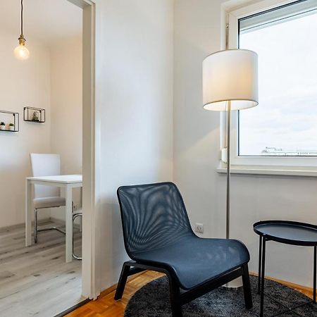 New With A View - Modern Studio Wien Eksteriør billede