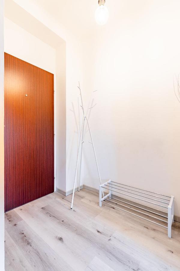 New With A View - Modern Studio Wien Eksteriør billede